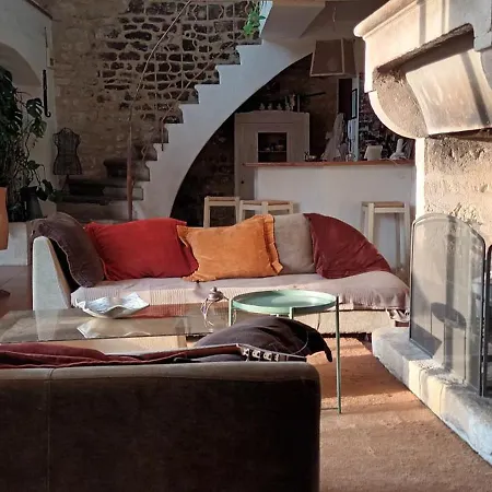 Grande Maison De Village بيت للعطل Villevieille
